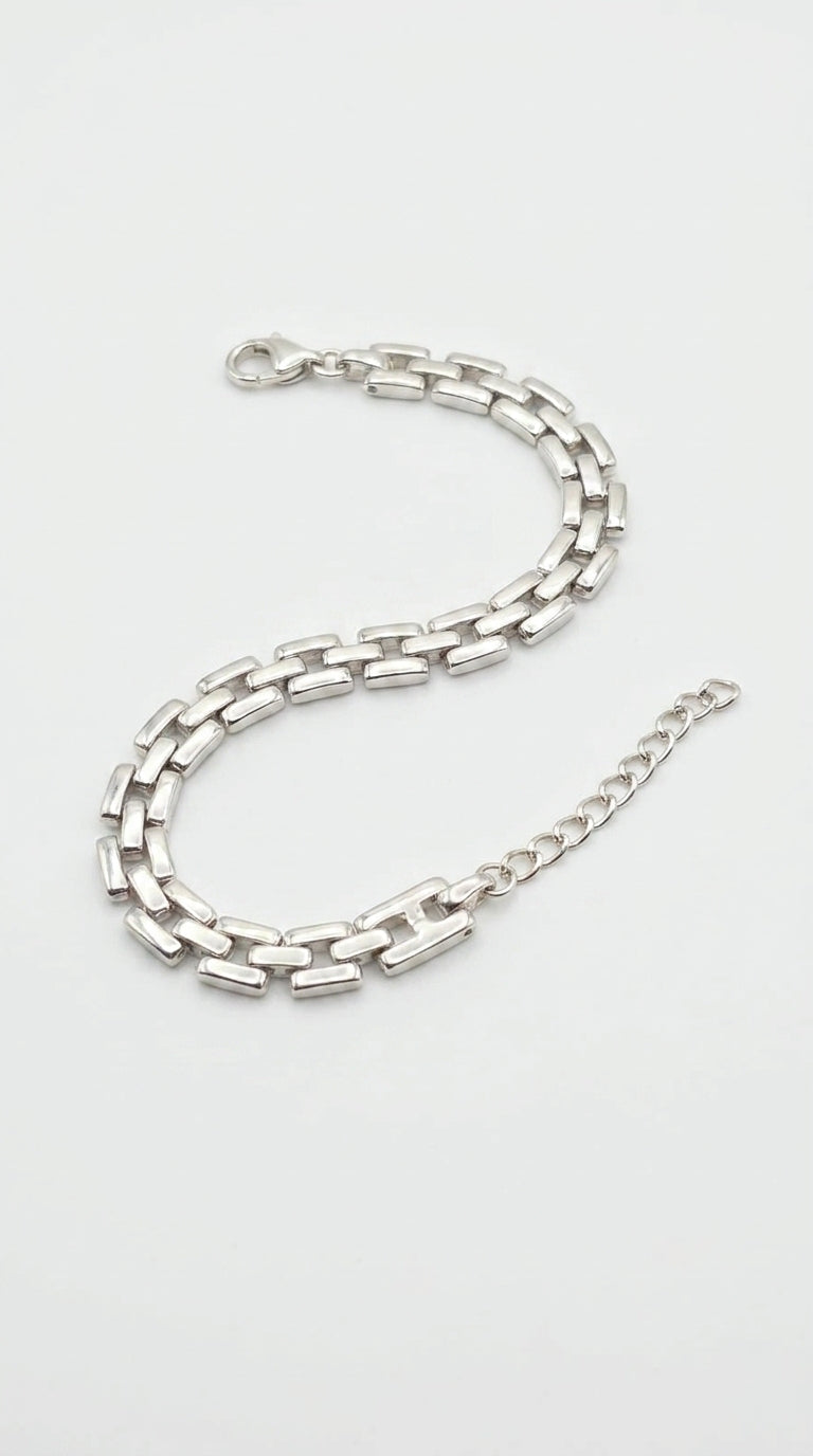 Linear Mesh Statement Bracelet