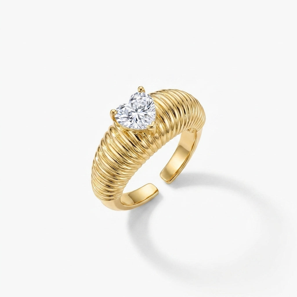The Fluted Heart Ring