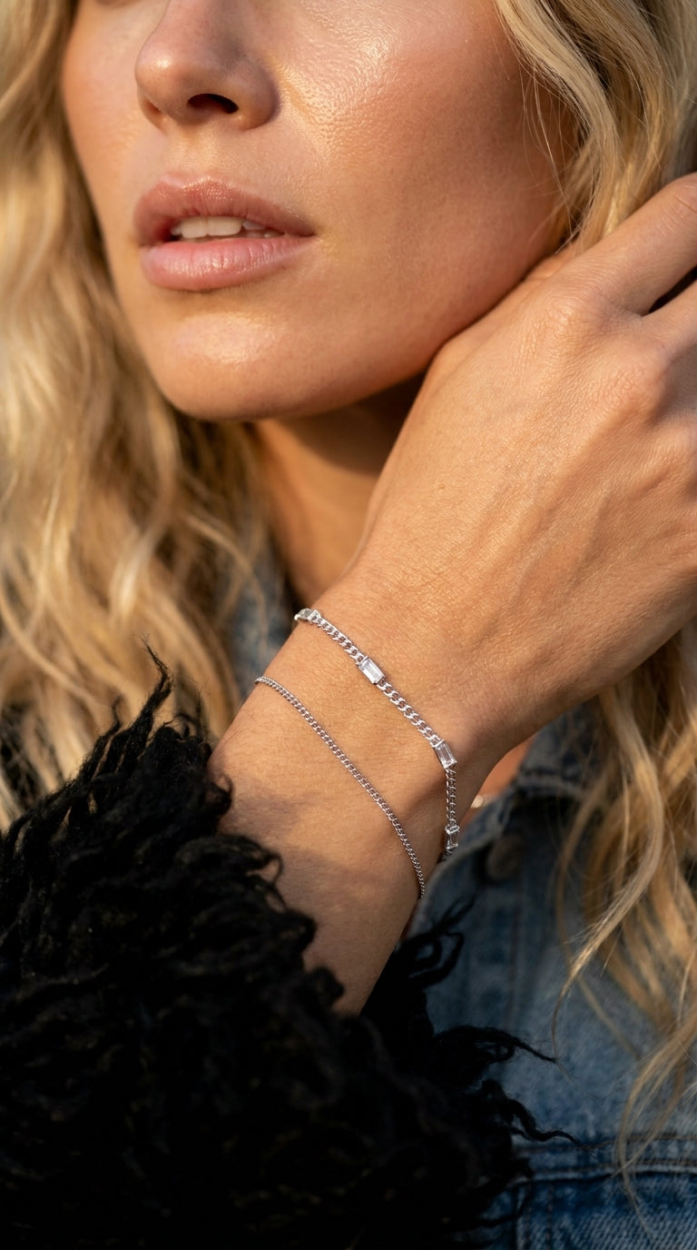 Valo Baguette Curb Chain Bracelet