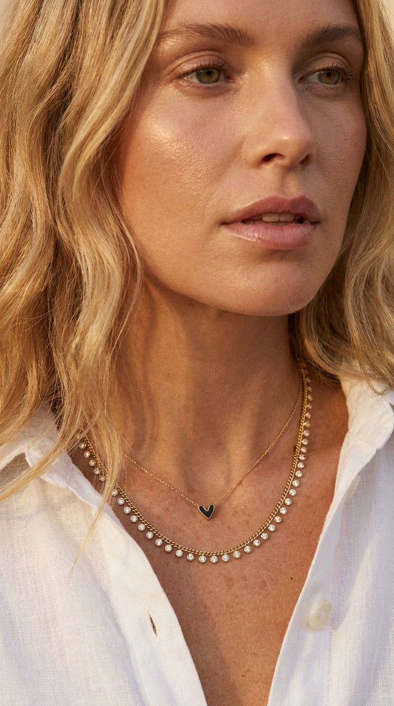 Noir Aura Heart Necklace