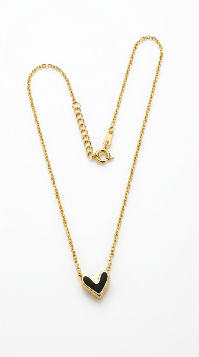 Noir Aura Heart Necklace