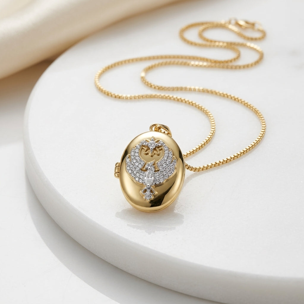 The Heirloom Aviary Medallion