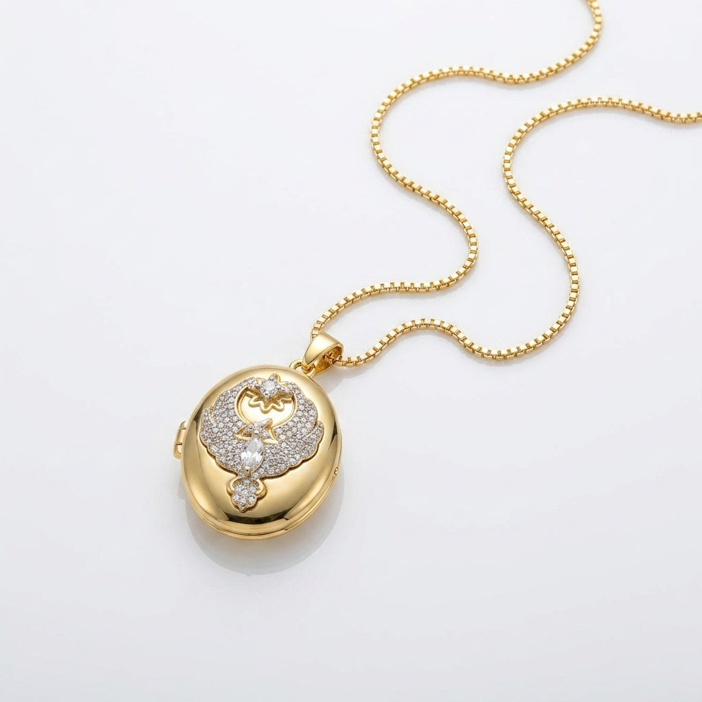 The Heirloom Aviary Medallion