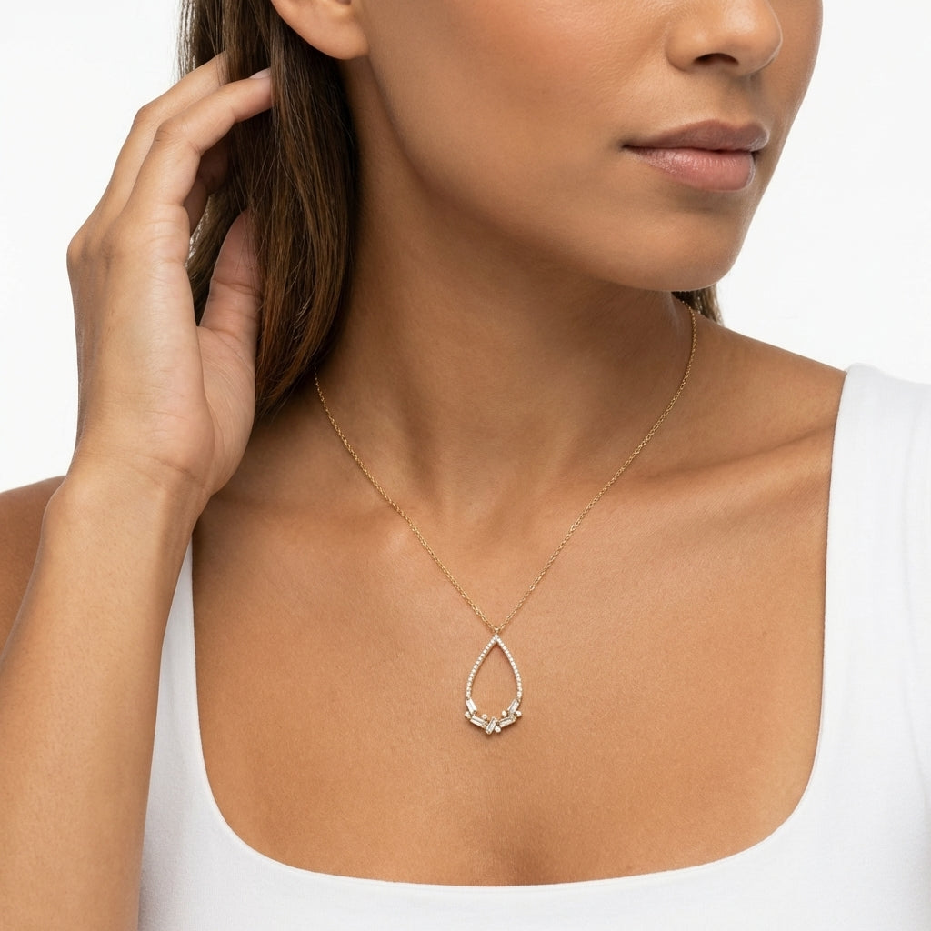 Lumière Teardrop Necklace