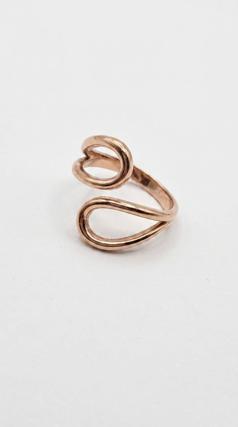 Infinite Loop Ring