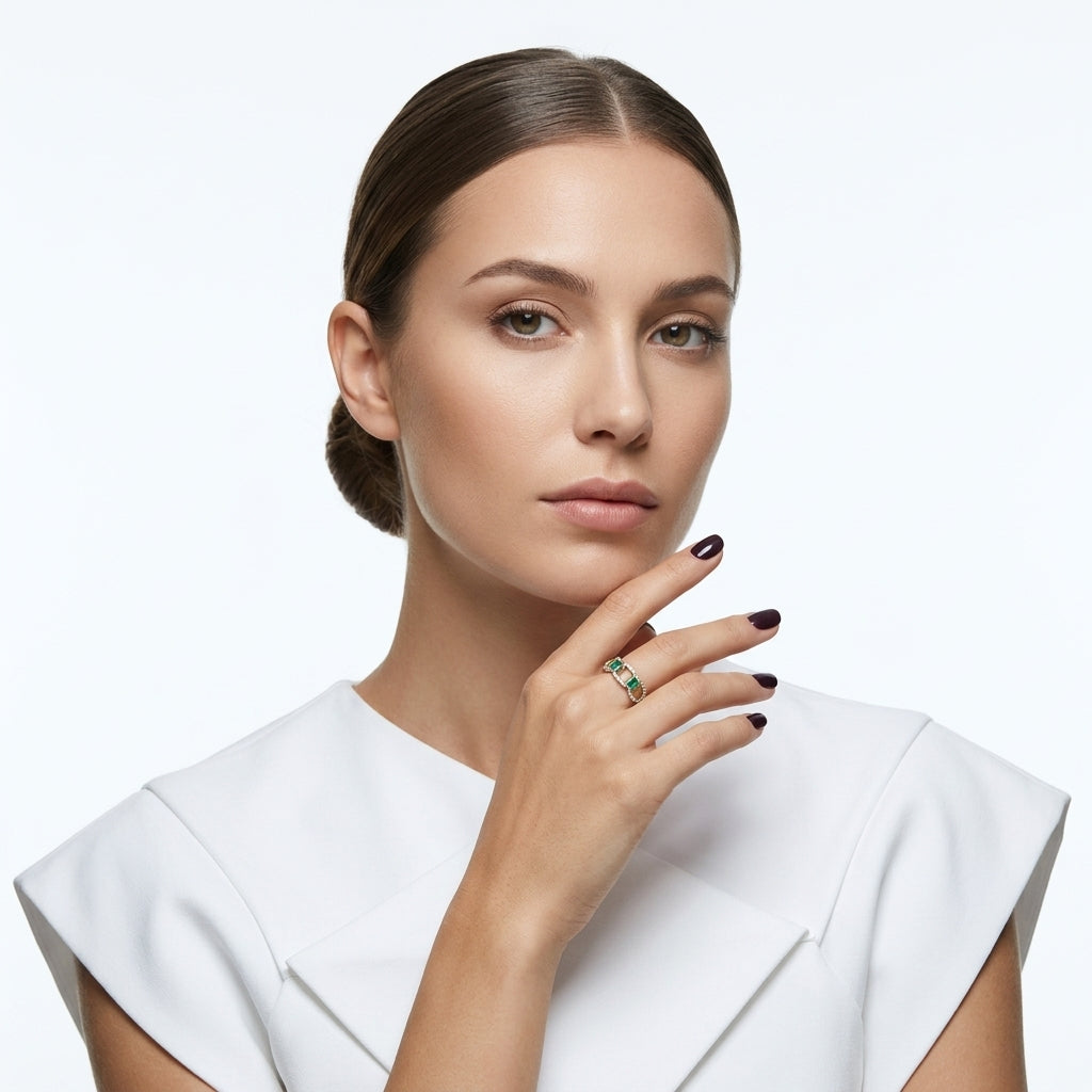 The Deco Emerald Link Ring