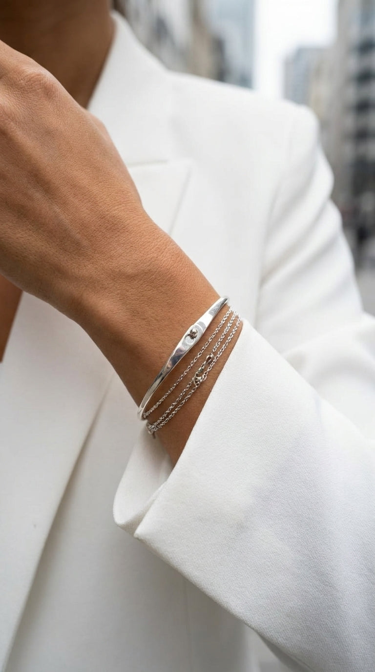 Linear Essential Silver Bangle