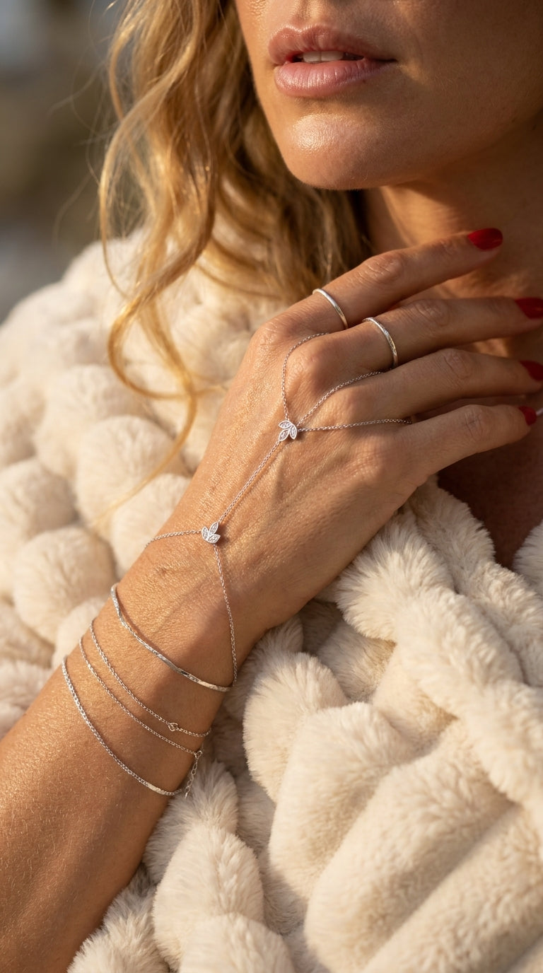 Lyra Marquise Hand Chain
